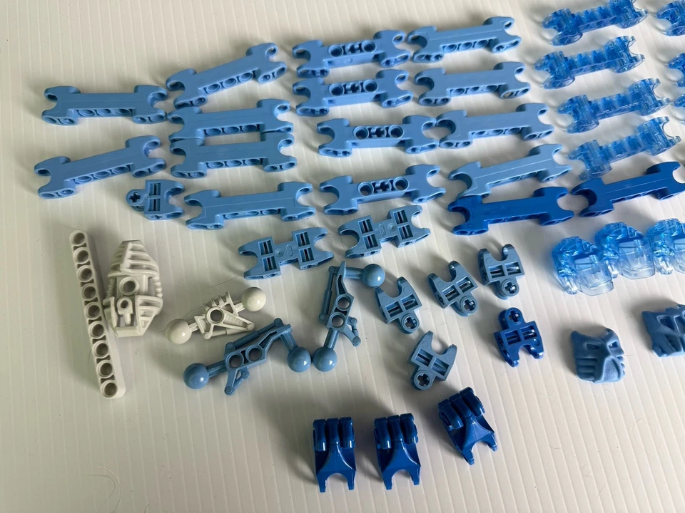 Lego Technic Bionicle Hero Factory Blue Joints, Sockets, Connectors, Masks - Image 4 of 4