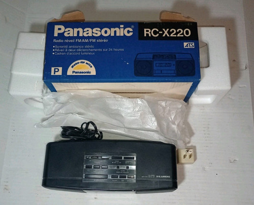 Panasonic RC-X220 Vintage Stereo AM/FM Audio Input Alarm Clock Radio In Black - Picture 1 of 7