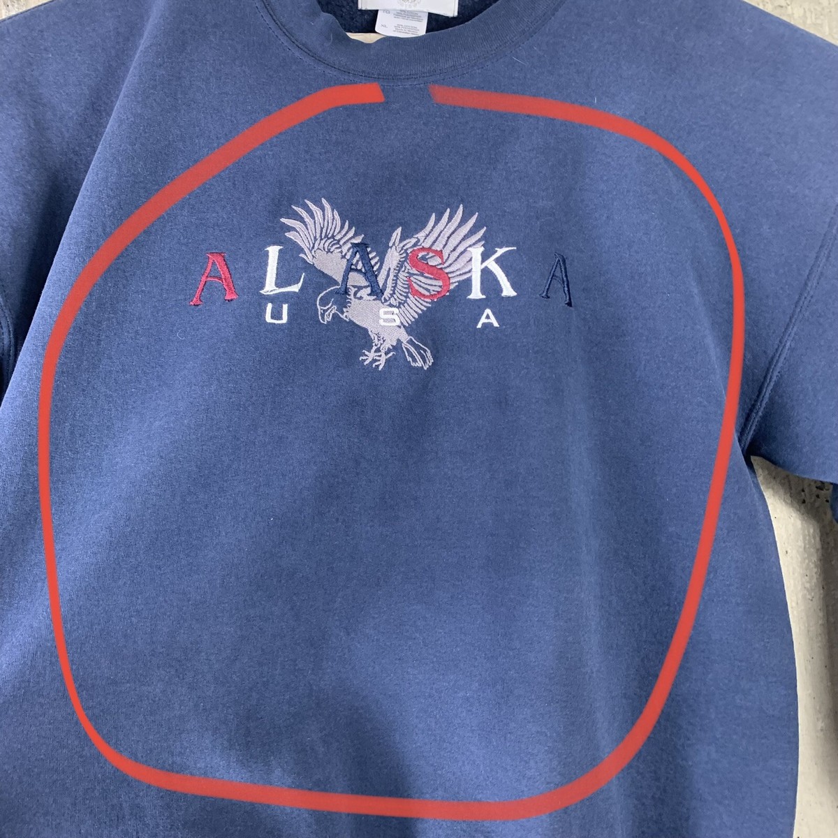 トップス Vintage navy embroidered sweatshirt Vintage Crewneck Sweatshirt Embroidered Alaska USA Navy Blue