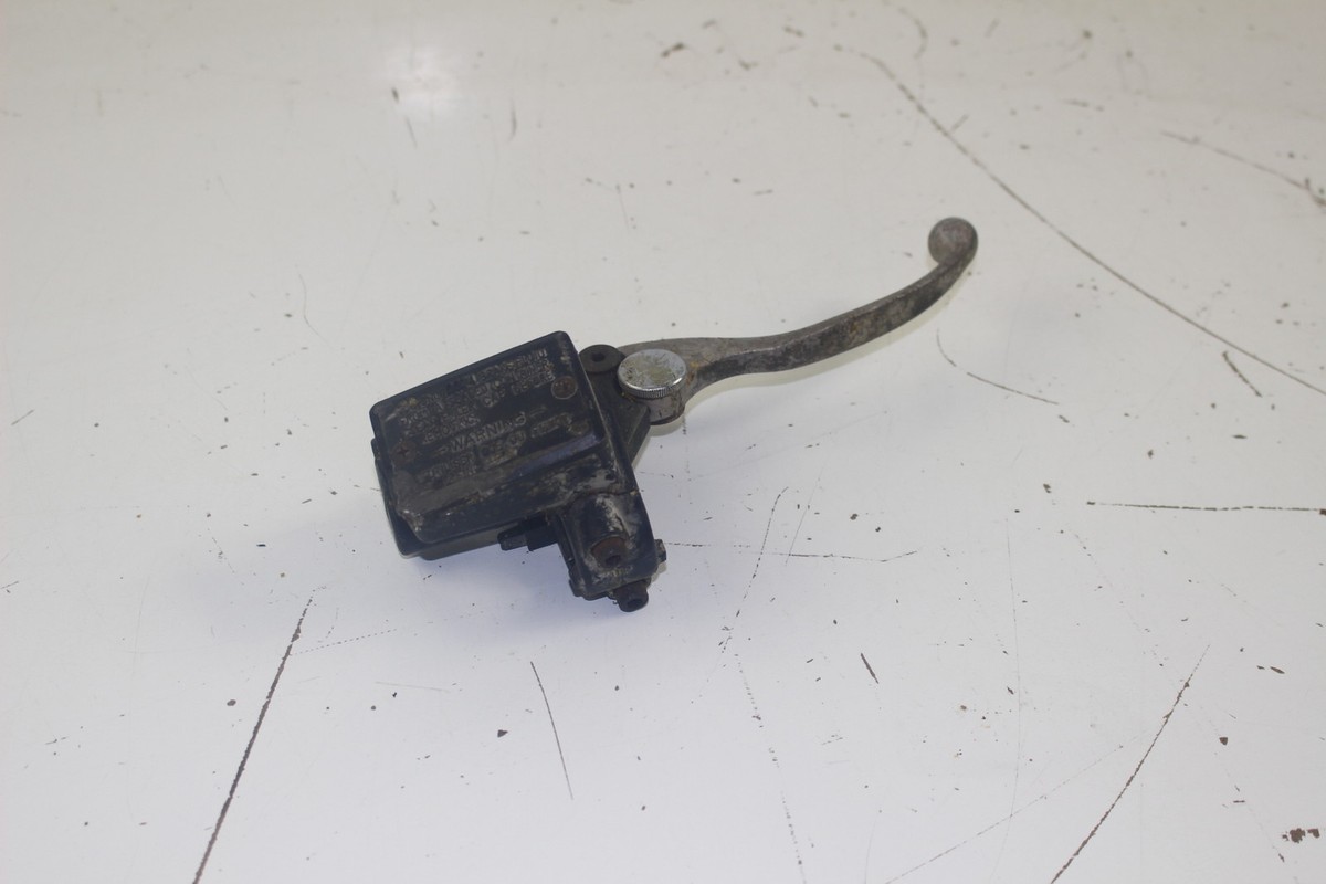 ちゅん Amazon.com: A-Premium Clutch Master Cylinder with Reservoir