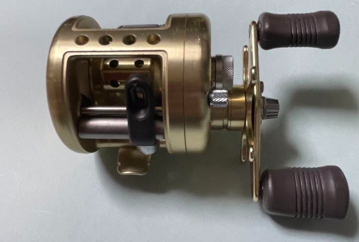 SHIMANO CALCUTTA 101XT Bait Casting Reel Fishing – Zambi Restaurant