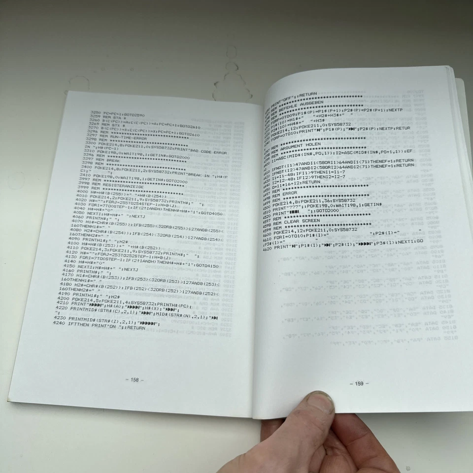 Liesert Peeks & Pokes zum Commodore 64 (Data Becker Buch 1985) 8-bit - Bild 3 von 3