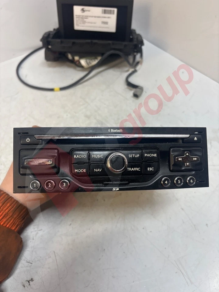 PEUGEOT 207 SPORT CD SAT NAV RADIO STEREO UNIT + SCREEN 96661984XT 96661984XT - Image 2 of 4