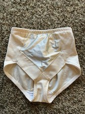 Vintage Lady Manhattan Bloomer Shapewear Brief Medium Ivory