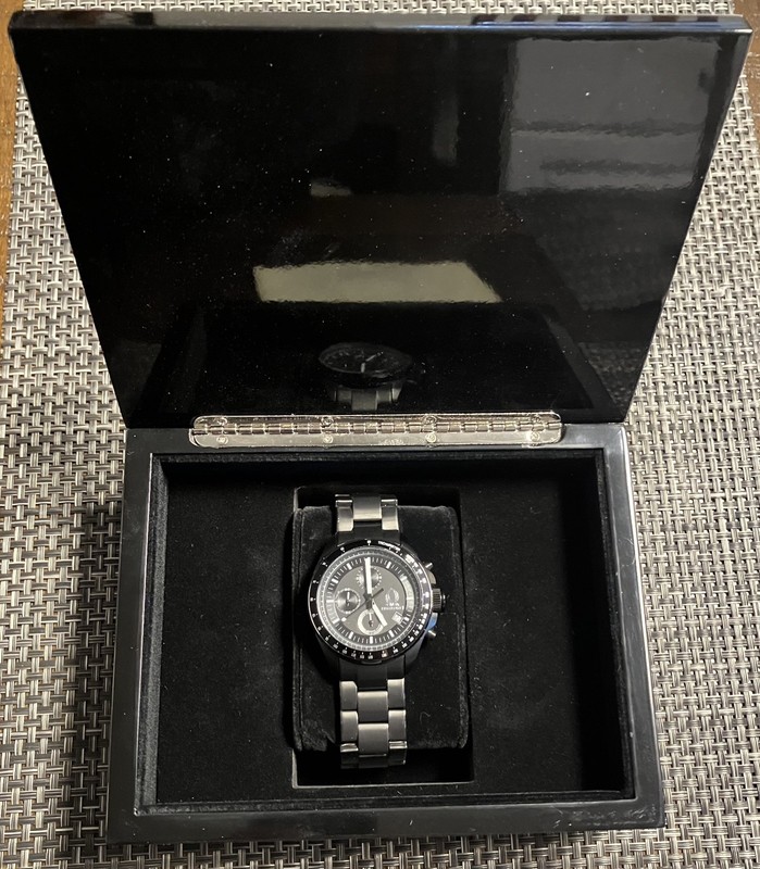 2009 NFL Pro Bowl Rare Player Issued Fossil Black Watch with original box Hawaii