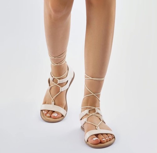 Brandneue Sandalen mit Riemen Schnürung Akt Größe 9 - Bild 2 von 2
