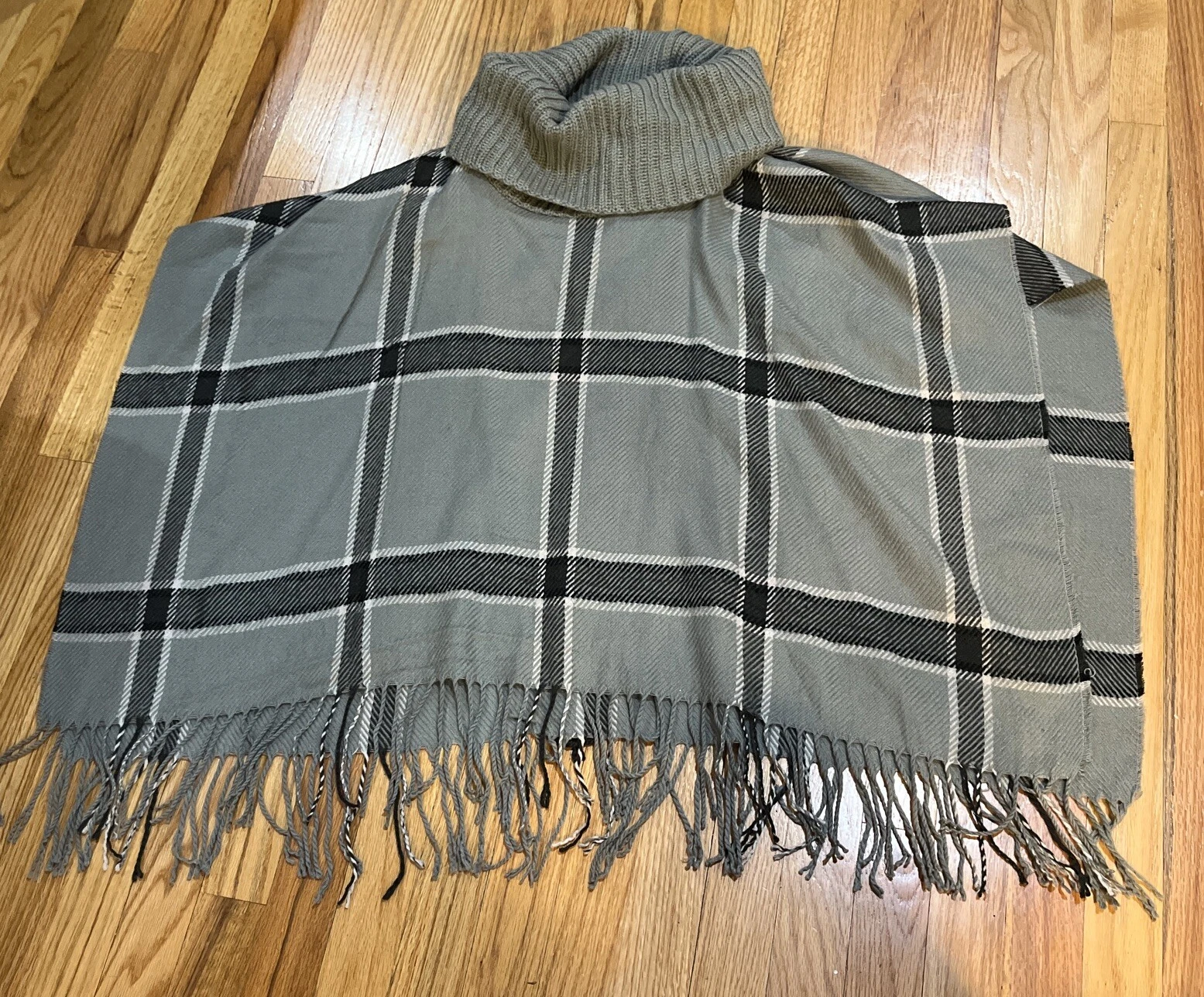 APT 9 Plaid Poncho Ribbed Knit Cowl Neck Fringed Hem One Size Gray Black