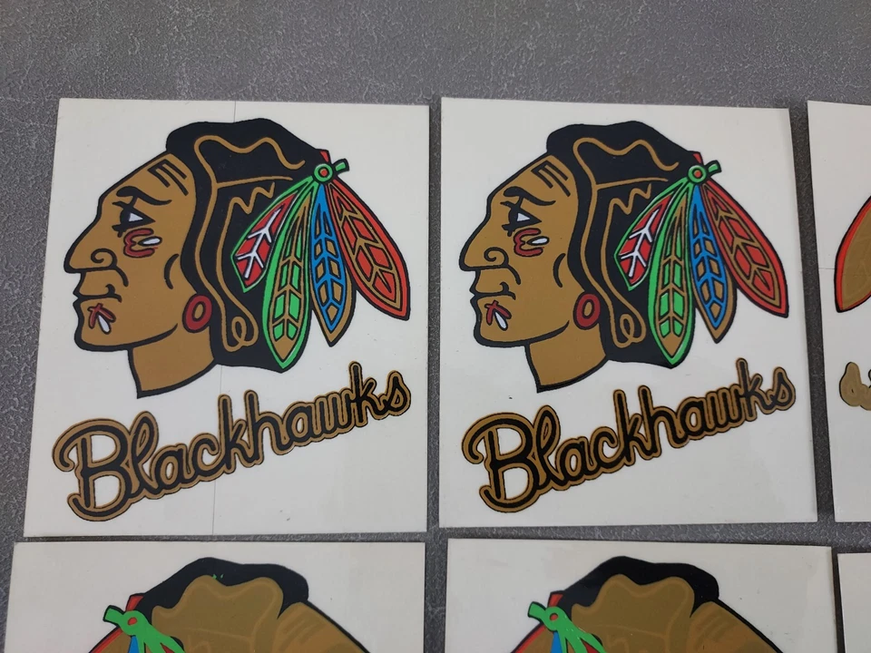 6 vtg Chicago Blackhawks Logo Wordmark NHL Window Decals & Stickers 3 1/2" x 4" - Изображение 2 из 4