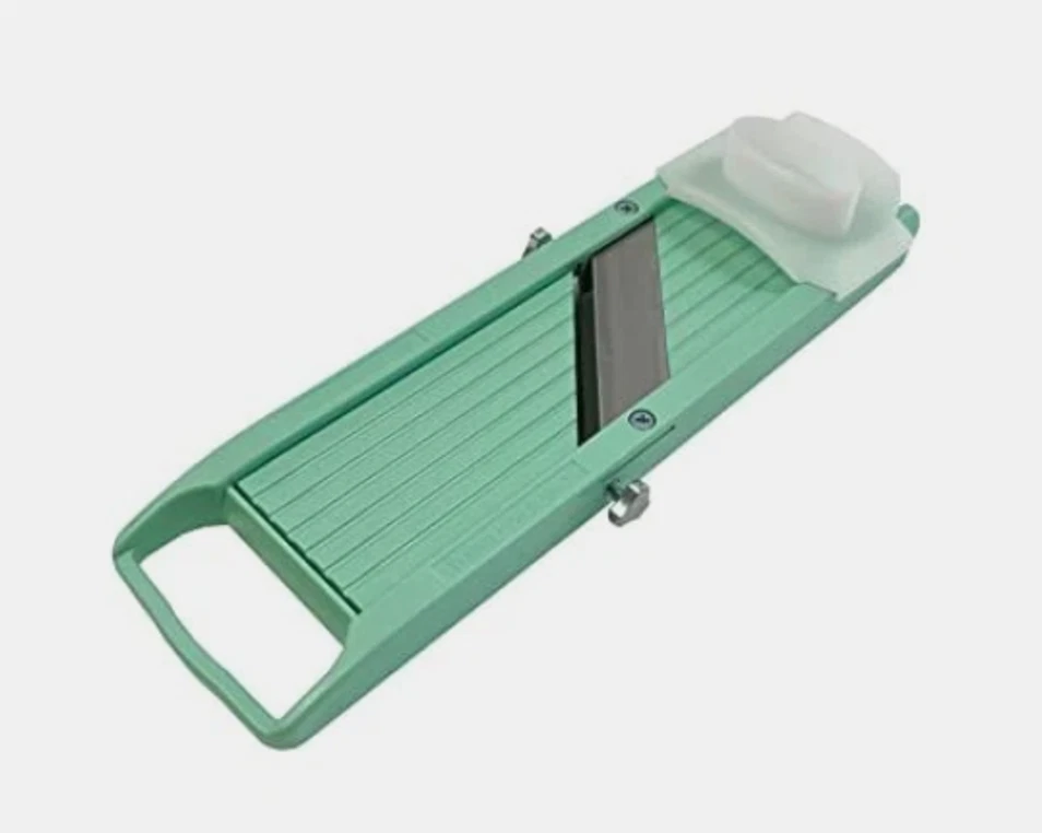 Benriner Japanese Mandoline – Green 31.5 x 11 x 3 cm
Opens in a new window or tab