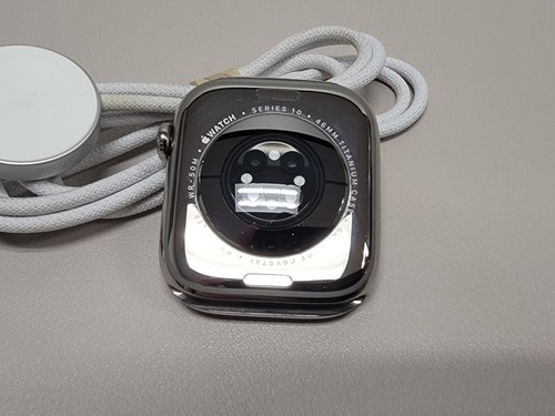 Apple Watch (Series 10) 46mm Natural Titanium - Zdjęcie 7 z 8
