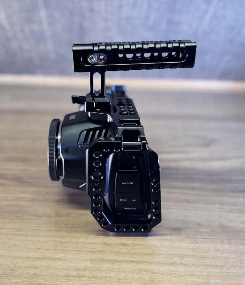 Blackmagic Design Pocket Cinema Camera 6k BMPCC High-end Black with Small Rig - Imagen 2 de 4