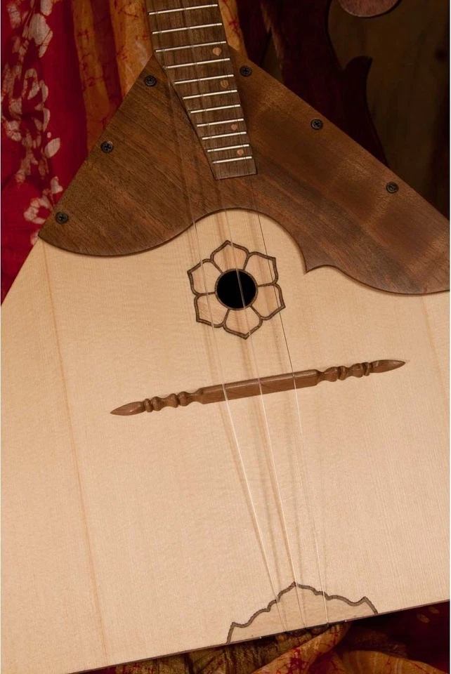 Roosebeck Deluxe Prima Balalaika Walnut Stave Body - Image 4 of 4