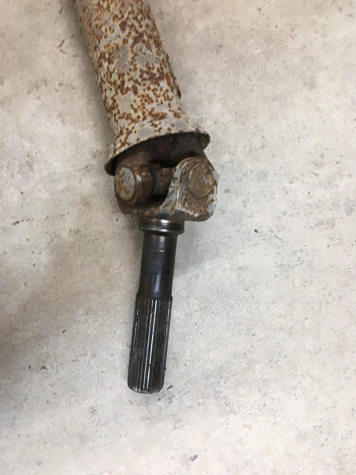 09 GMC YUKON Front Drive Shaft - Imagem 2 de 3