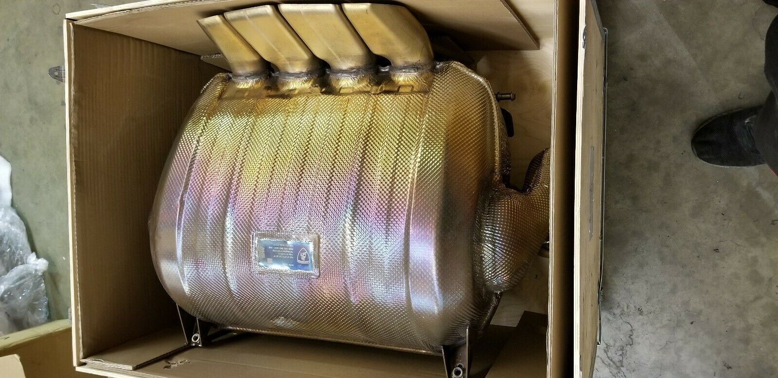 LAMBORGHINI AVENTADOR FACTORY OEM MUFFLER EXHAUST 470251051F