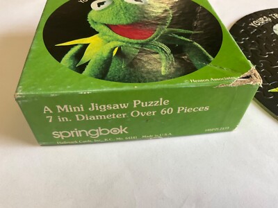 Complete ! Kermit the Frog 60 Piece Puzzle Mini Small Circle Round