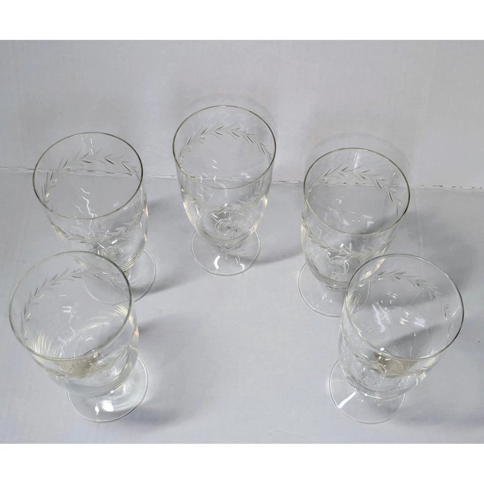 复古 Fostoria Holly 图案蚀刻水晶罐和 6 件套脚眼镜 — 第 2/4 张图片