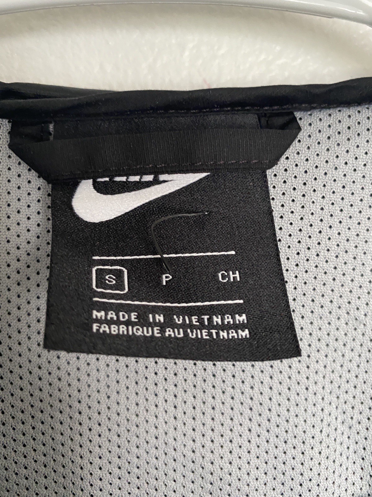 Nike Gray/Black Windrunner Training Jacket 898725… - image 2