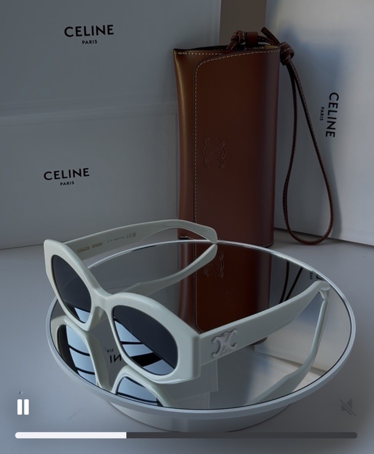 Celine CL40238U 25A Triomphe Oval Women Sunglasses White  display picture 1