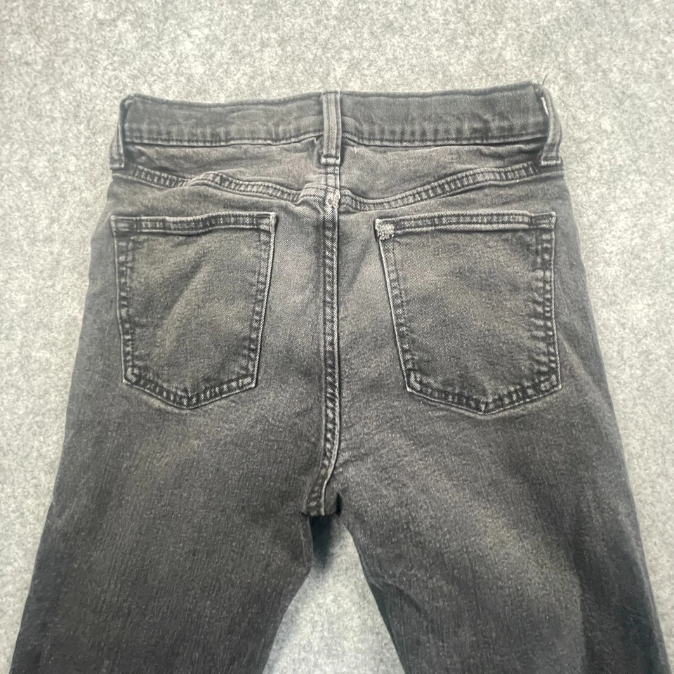 Pantalones de mezclilla para mujer Old Navy negros talla 16 rectos incorporados flexibles elásticos Foto 4 de 4