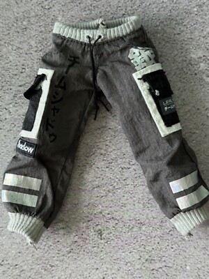 Shadow High Rainbow High Doll ASH SILVERSTONE Gray Logo Pants Clothes