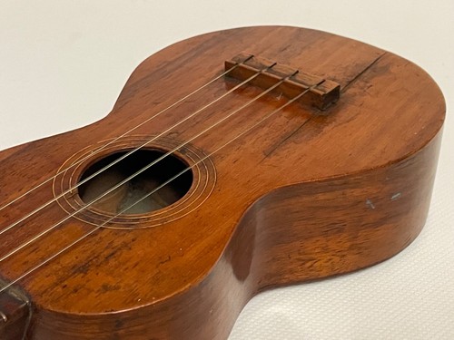 Vintage Early 1900s Hawaiian Made TABU Ukulele - Unbranded - Foto 10 di 19