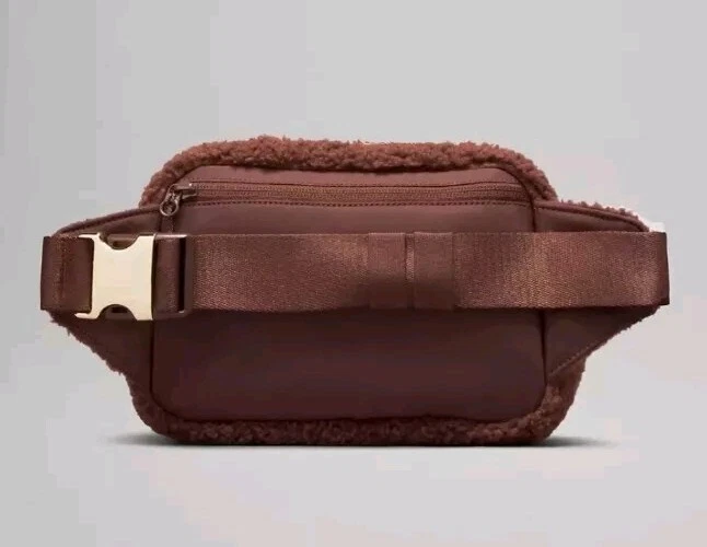 Bolso Cinturón Lululemon Everywhere Polar Grande 2L Nuevo con Etiquetas Talla Única (Marrón Tierra Dorado) Foto 2 de 4