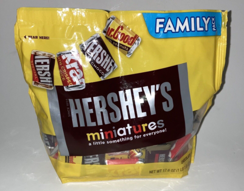 HERSHEY'S Miniatures Assortimento Family Pack Borsa 1 libbra 6 once. Best By 09/2024 - Foto 1 di 5