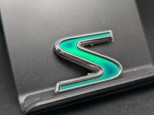 Maserati Levante Logo Lettera S Emblema Targhetta Scritta Fregio Stemma Badge