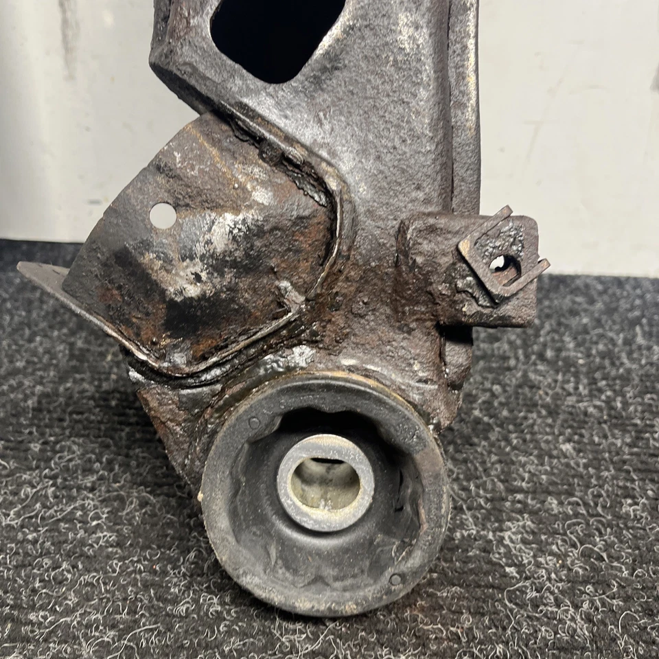 ☑️ Subchasis delantero travesaño para Audi A4/S4/RS4 2002-2008 8E0399313 Foto 2 de 4