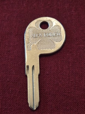 Alfa Romeo Spider GENUINE OEM S.A.F.E. Door Lock Blank Key  #6 - NOS