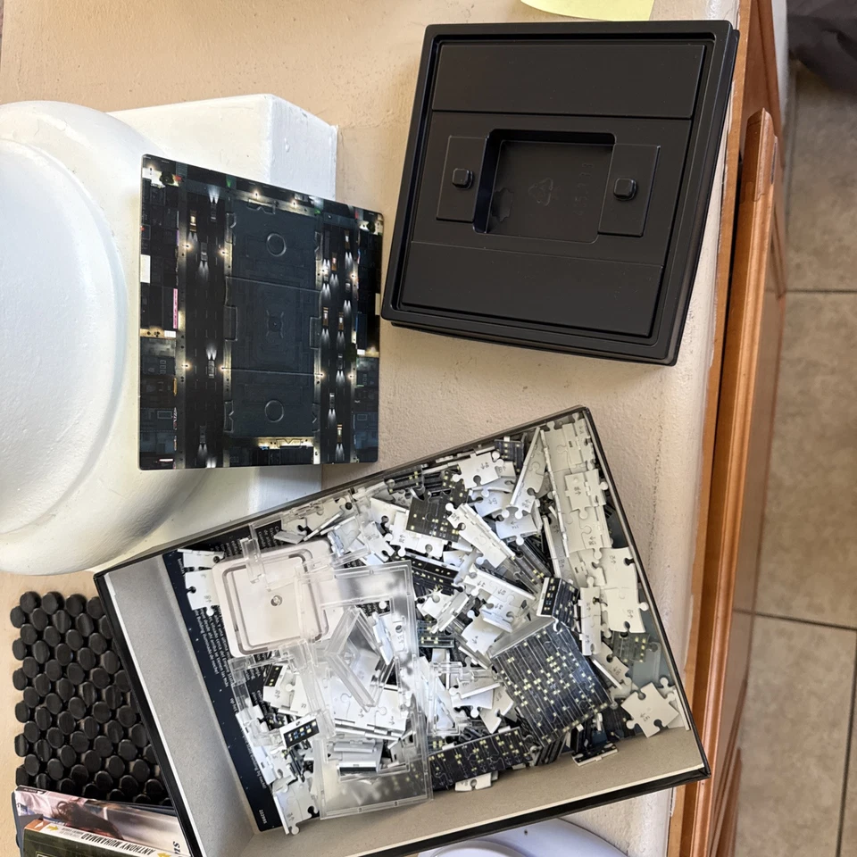 Ravensburger 3D Puzzle – Empire State Building Night Edition - Image 2 of 4