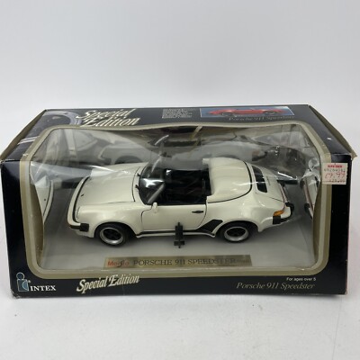 Maisto INTEX 1989 Porsche 911 Speedster White Special Edition 1/18 Diecast Car