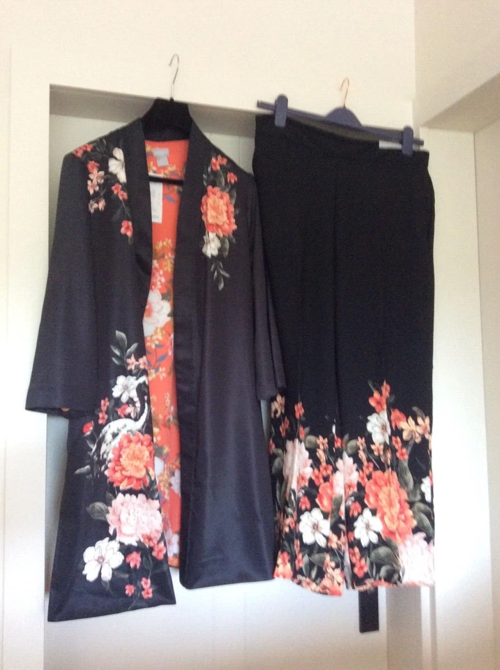 Chico's 10/12 Ladies Oasis Paradise Duster Jacket Kimono & Pants Trousers BNWT - Image 2 of 4