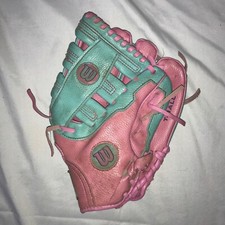 WILSON A2446  Its A Girl   10  Youth Girls Baseball T-Ball Glove Right Throw