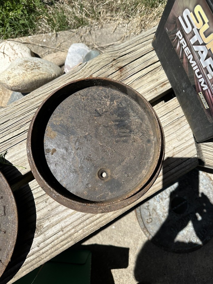 Crouch”s Foundry Duenweg Mo.Cast Iron Water Meter Cover eBay