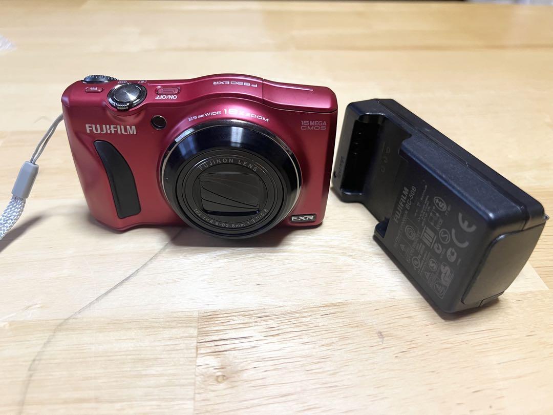 F820Exr Compact Digital Camera