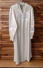 DELICATES Sm GLOSSY Satin BRUSHED LONG NIGHTGOWN Granny Gown Modest Vtg 47" Long