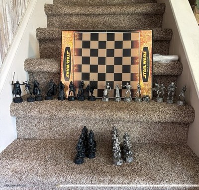 Star Wars Saga Edition Chess Set ~ Parker Brothers/ Hasbro 2005