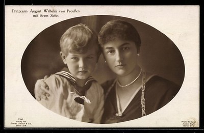 Ansichtskarte Prinzessin August Wilhelm von Preussen mit ihrem Sohn 