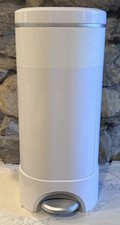 Munchkin  STEP  Diaper Pail Powered by Arm  Hammer, 1 in Odor Control