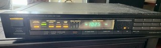 ONKYO Integra Model T 4150 Quartz Synth. FM AM Stereo Tuner.