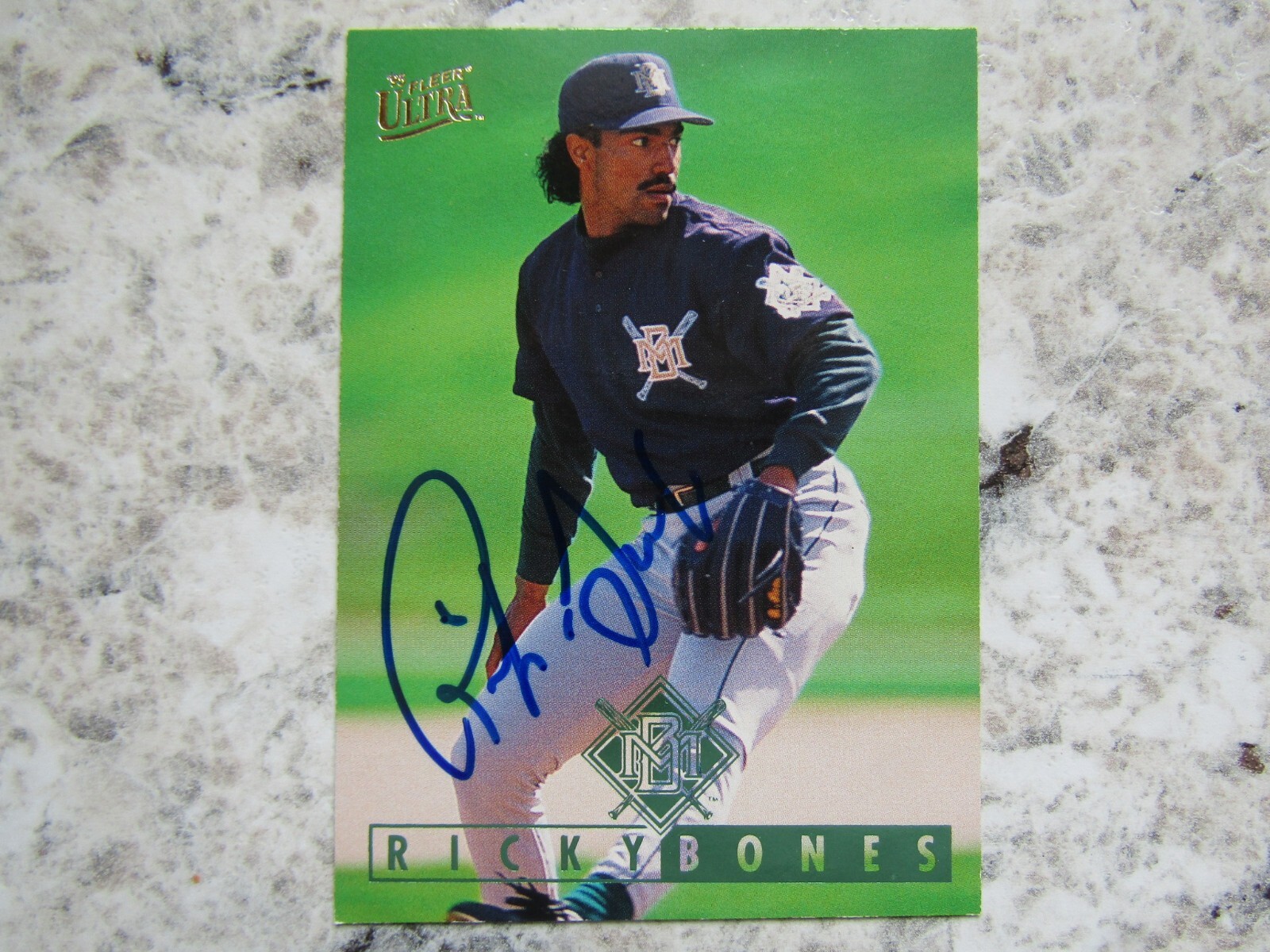 Brewers Ricky Bones Signed Autographed 1995 Fleer Ultra Mint