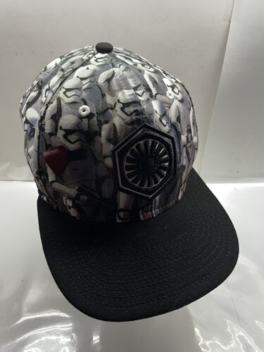 New Era STAR WARS STORMTROOPERS Cap Hat Snapback 9fifty Black  - Picture 1 of 8