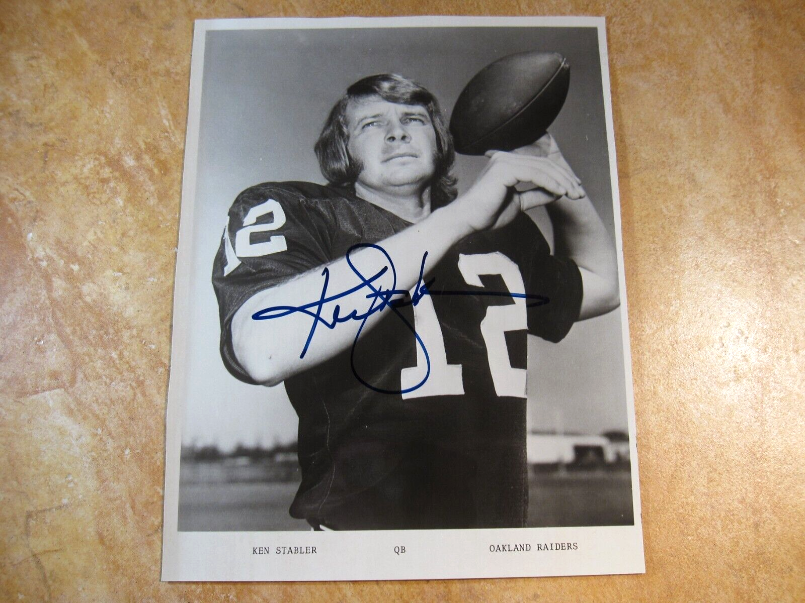 Ken Stabler (HOF/2016) Autographed Signed Oakland Raiders KEN STABLER (HOF) 8X10 B&W PHOTO 1970-79 JSA 