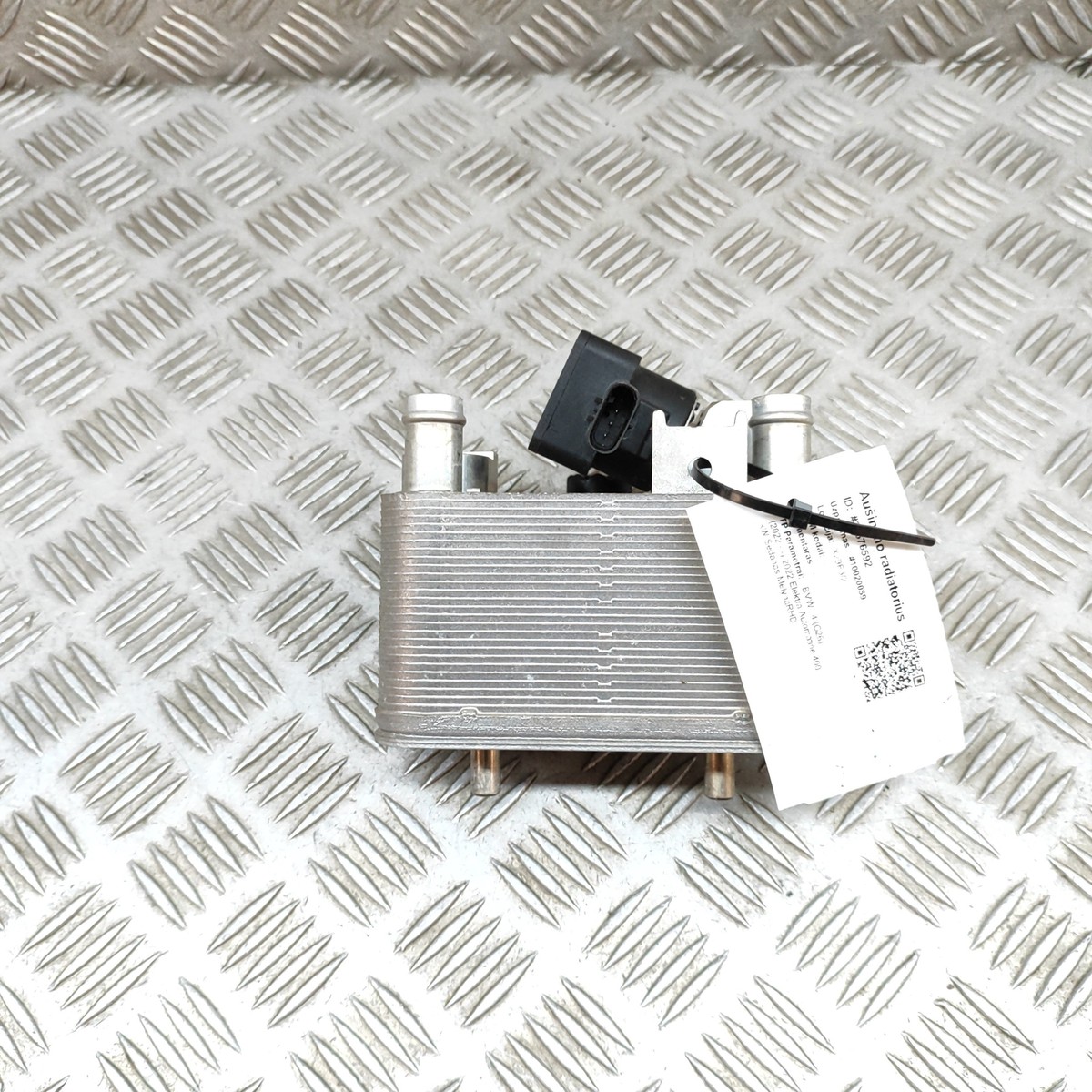 のの 各ブランドスニード adidas ZX 8000 Out There S42592 Release Date