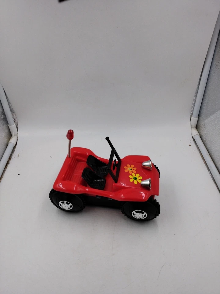 Rojo Convertible Love Bug Flower Power Coche Mecánico 7" x 4" Vehículo Juguete Como Está Foto 2 de 4