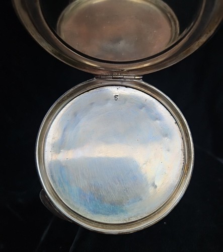 Antique 800 Sterling Silver Compact Mirror Surface Hand-Engraved Floral Pattern - Picture 8 of 8