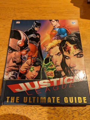JUSTICE LEAGUE THE ULTIMATE GUIDE BY LANDRY Q. WALKER - IN GOOD CONDITION