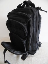 Praktischer Rucksack viele Fächer Millitärsyle Schwarz 40x30x20 mittelgroß Texti