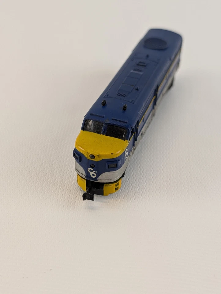 N Scale #7094 Chesapeake and Ohio Engine Train Yugoslavia - Image 3 of 4